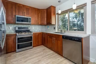 Photo #3: 230023818 Listing 