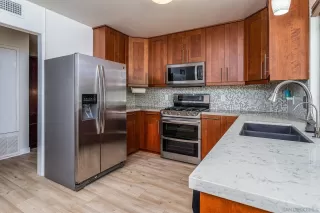 Photo #5: 230023818 Listing 