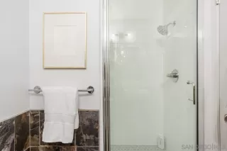 Photo #3: 230023824 Listing 