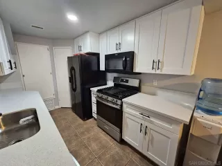 Photo #2: 230023840 Listing