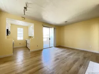 Photo #3: 230023891 Listing