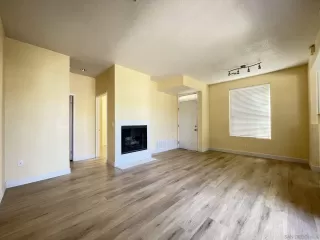 Photo #5: 230023891 Listing