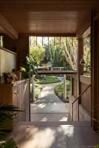 Photo #1: 230023926 Listing