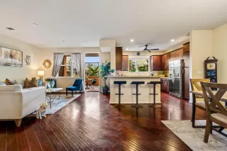 Photo #4: 230023984 Listing 