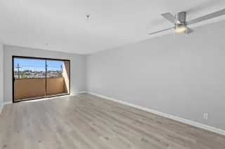 Photo #3: 230024075 Listing