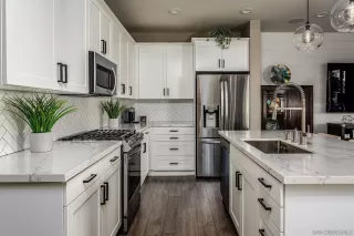 Photo #2: 230024077 Listing