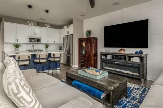 Photo #4: 230024077 Listing