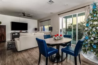 Photo #5: 230024077 Listing