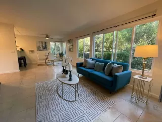 Photo #3: 230024167 Listing 