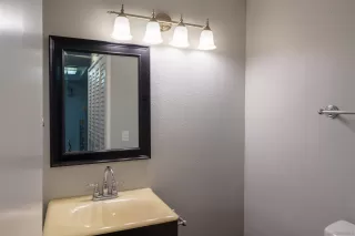 Photo #5: 230024192 Listing