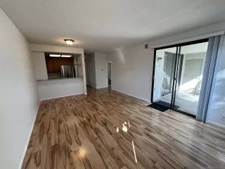 Photo #5: 230024231 Listing