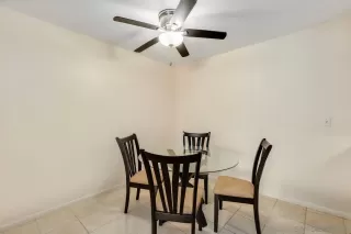 Photo #3: 230024236 Listing