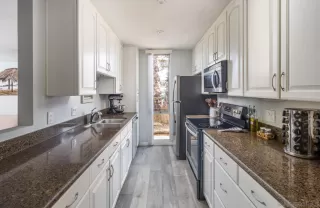 Photo #2: 230024238 Listing 