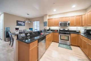 Photo #3: 230024265 Listing