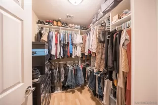 Photo #6: 230024265 Listing