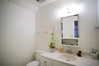 Photo #5: 230024269 Listing