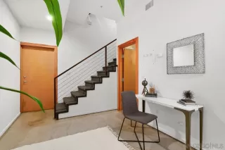 Photo #5: 230024274 Listing