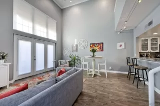 Photo #6: 230024323 Listing 