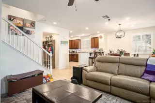 Photo #5: 230024324 Listing