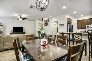 Photo #6: 230024324 Listing