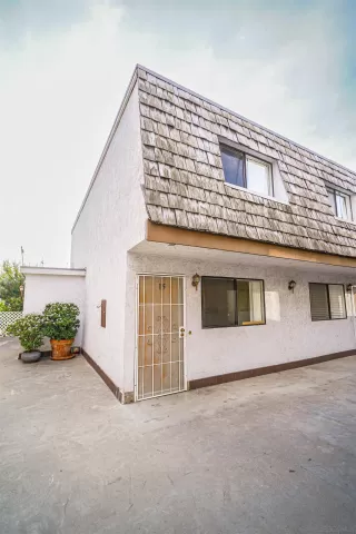 Photo #5: 230024335 Listing