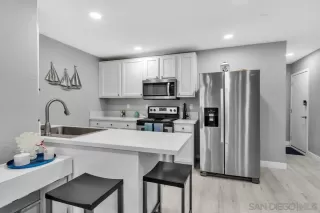 Photo #2: 230024355 Listing 