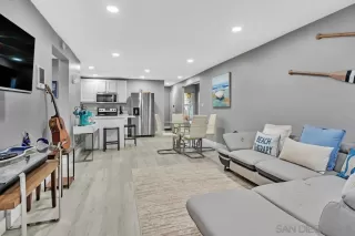 Photo #5: 230024355 Listing 