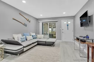 Photo #6: 230024355 Listing 