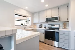 Photo #1: 230024391 Listing