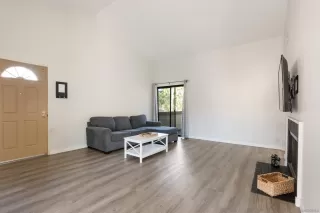 Photo #6: 230024391 Listing