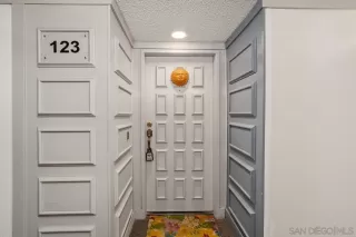 Photo #4: 230024403 Listing 