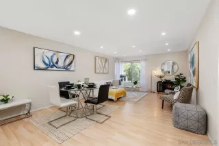 Photo #6: 230024403 Listing 