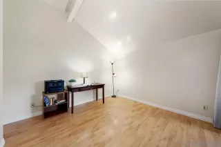 Photo #6: 230024425 Listing