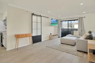 Photo #1: 240000011 Listing