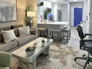 Photo #1: 240000021 Listing