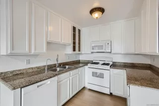 Photo #5: 240000027 Listing