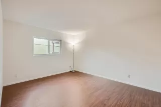 Photo #6: 240000027 Listing