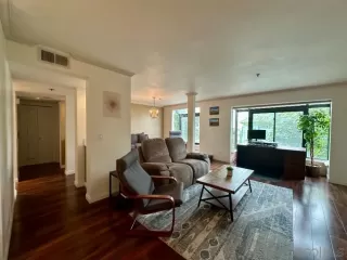 Photo #5: 240000095 Listing