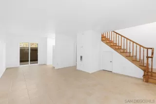 Photo #2: 240000096 Listing