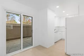 Photo #4: 240000096 Listing