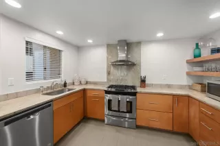 Photo #6: 240000106 Listing