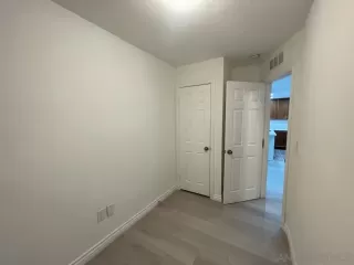 Photo #6: 240000110 Listing 