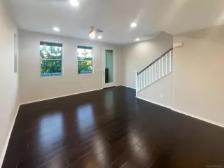 Photo #2: 240000132 Listing