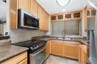 Photo #1: 240000143 Listing 