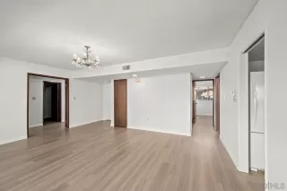 Photo #6: 240000256 Listing