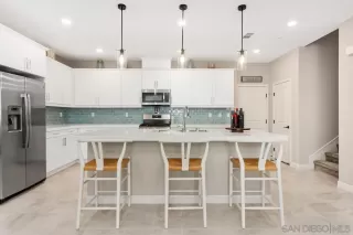 Photo #6: 240000319 Listing 