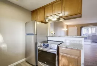 Photo #4: 240000320 Listing 