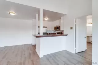 Photo #4: 240000363 Listing