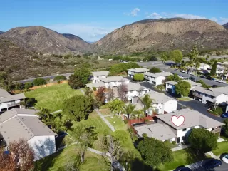 Photo #1: 240000400 Listing 