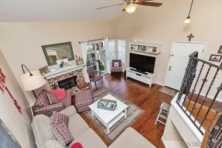 Photo #4: 240000403 Listing